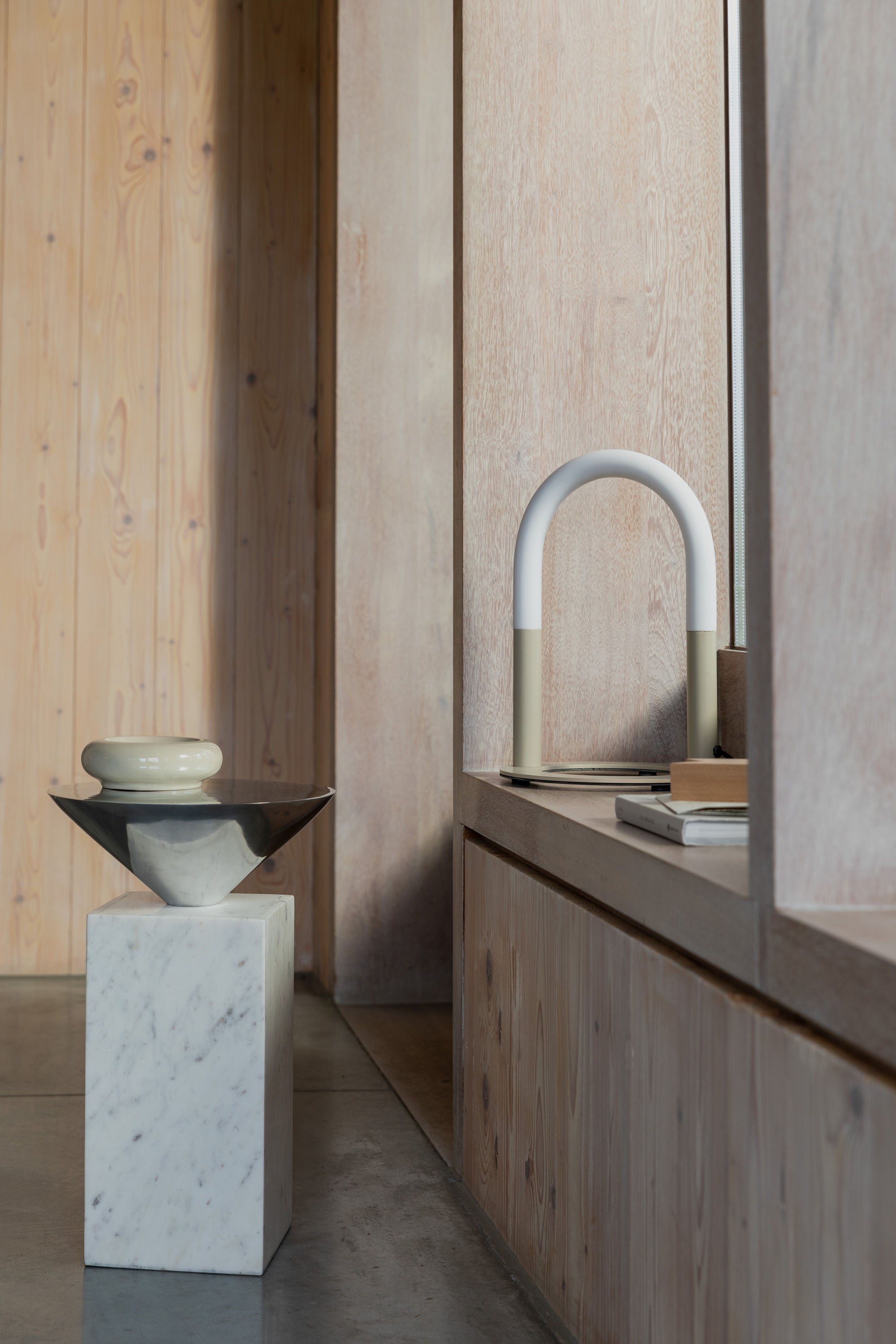 Zuiver Arch Beige Table Lamp